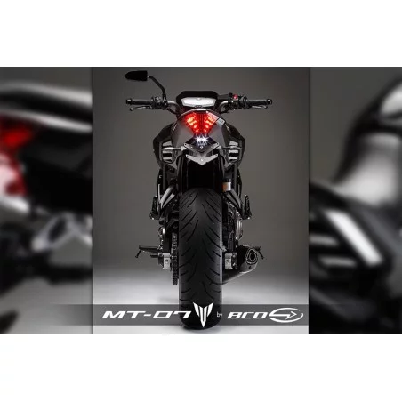PASSAGE DE ROUE AVEC SUPPORT DE PLAQUE BCD POUR MT 07 BCD DESIGN