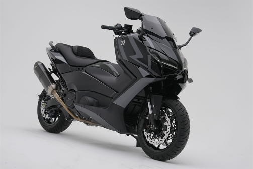 YAMAHA TMAX 560 : LES NOUVEAUTÉS BCD POUR LA VERSION 2025 !